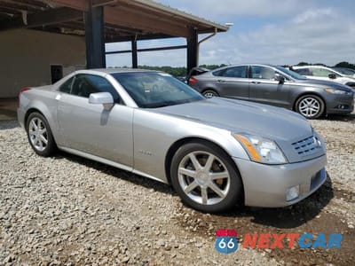 Czwarte zdjęcie samochodu z boku: 2006 CADILLAC XLR VIN:1G6YV36AX65602621 - miniatura