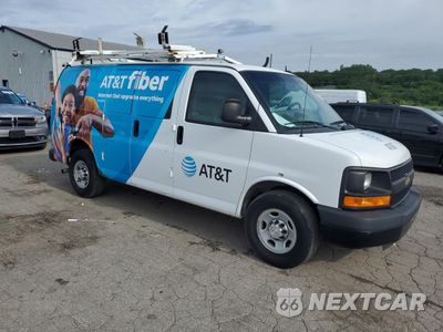 Czwarte zdjęcie samochodu z boku: 2015 CHEVROLET EXPRESS G2500 VIN:1GCWGFCF7F1219730 - miniatura