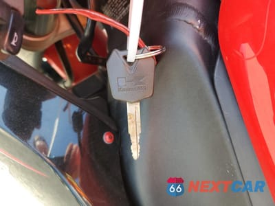 Zdjęcie 8 z 10 samochodu: 2012 KAWASAKI ZX600 R VIN:JKAZX4R18CA033004 - miniatura