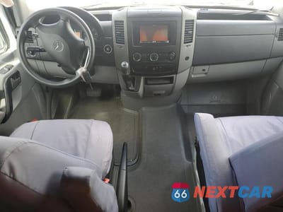 Zdjęcie 8 z 14 samochodu: 2017 MERCEDES-BENZ SPRINTER 2500 VIN:WD4PE8CD3HP553358 - miniatura