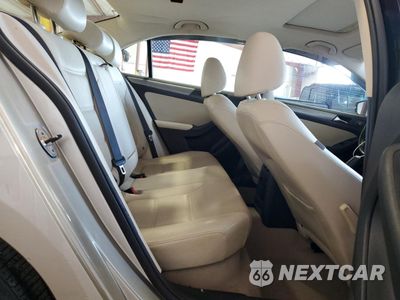 Zdjęcie 10 z 14 samochodu: 2013 VOLKSWAGEN JETTA TDI VIN:3VWLL7AJ3DM230460 - miniatura
