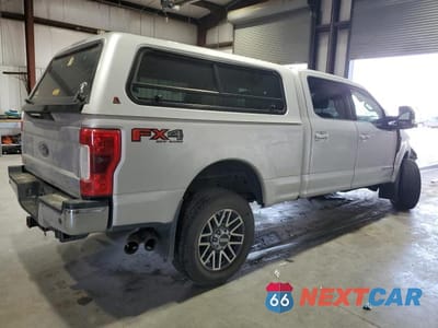 Trzecie zdjęcie samochodu z tyłu: 2017 FORD F250 SUPER DUTY VIN:1FT7W2BT0HEB17589 - miniatura