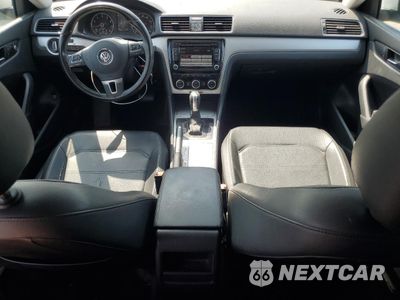 Zdjęcie 8 z 14 samochodu: 2012 VOLKSWAGEN PASSAT SE VIN:1VWBP7A39CC064057 - miniatura