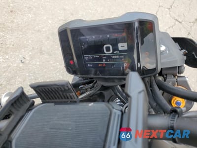 Zdjęcie 7 z 10 samochodu: 2023 YAMAHA MT09 D VIN:JYARN72E8PA001911 - miniatura