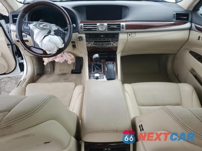 Zdjęcie 8 z 13 samochodu: 2016 LEXUS LS 460L VIN:JTHGL5EF3G5057210 - miniatura