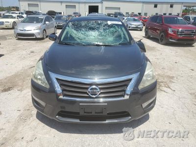 Piąte zdjęcie samochodu w środku: 2015 NISSAN ALTIMA 2.5 VIN:1N4AL3AP2FC223503 - miniatura