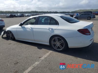 Drugie zdjęcie samochodu z przodu: 2017 MERCEDES-BENZ E 300 4MATIC VIN:WDDZF4KB6HA110283 - miniatura