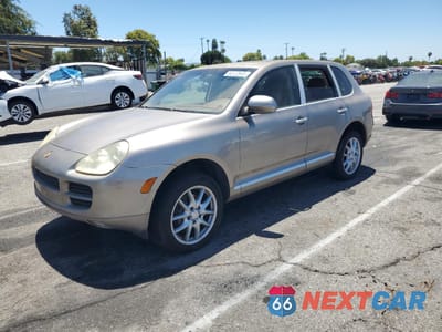 2005 PORSCHE CAYENNE WP1AA29P55LA20102 - główne zdjęcie licytacji z USA - miniatura