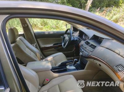 Piąte zdjęcie samochodu w środku: 2009 HONDA ACCORD EXL VIN:1HGCP26849A196146 - miniatura