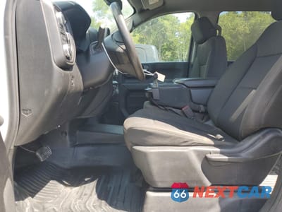 Zdjęcie 7 z 13 samochodu: 2023 GMC SIERRA 3500 HD PRO C VIN:1GT49SEY6PF211762 - miniatura