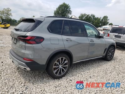 Trzecie zdjęcie samochodu z tyłu: 2025 BMW X5 XDRIVE40I VIN:5UX23EU09S9Z67906 - miniatura