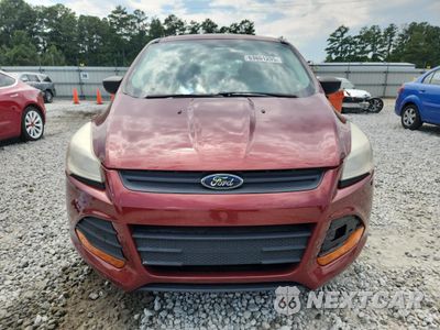 Piąte zdjęcie samochodu w środku: 2016 FORD ESCAPE S VIN:1FMCU0F72GUA60835 - miniatura