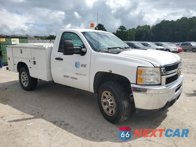 Czwarte zdjęcie samochodu z boku: 2014 CHEVROLET SILVERADO C3500 VIN:1GB3CZCG4EF155984 - miniatura