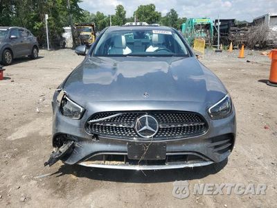 Piąte zdjęcie samochodu w środku: 2021 MERCEDES-BENZ E 350 4MATIC VIN:W1KZF8EB0MA904774 - miniatura