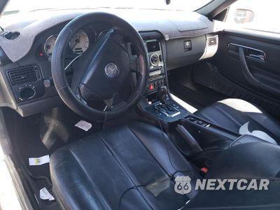 Zdjęcie 8 z 12 samochodu: 2000 MERCEDES-BENZ SLK 230 KOMPRESSOR VIN:WDBKK47F5YF160614 - miniatura