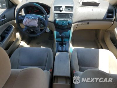 Zdjęcie 8 z 13 samochodu: 2003 HONDA ACCORD LX VIN:1HGCM663X3A079716 - miniatura