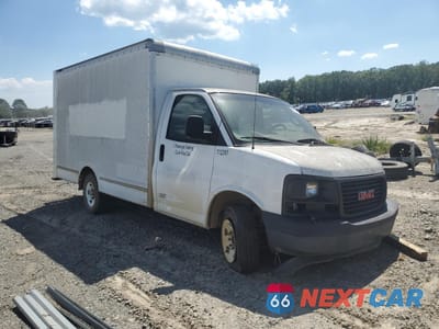 Czwarte zdjęcie samochodu z boku: 2017 GMC SAVANA CUTAWAY G3500 VIN:1GDY7RFF8H1212175 - miniatura