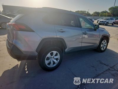 Trzecie zdjęcie samochodu z tyłu: 2021 TOYOTA RAV4 LE VIN:2T3H1RFV9MC125797 - miniatura