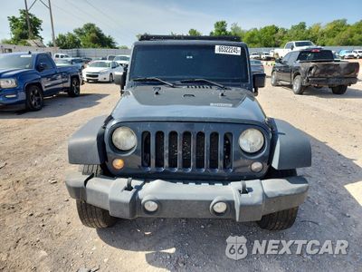 Piąte zdjęcie samochodu w środku: 2017 JEEP WRANGLER UNLIMITED SPORT VIN:1C4HJWDG5HL668476 - miniatura