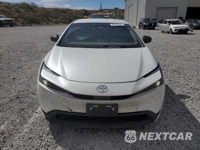 Piąte zdjęcie samochodu w środku: 2023 TOYOTA PRIUS LE VIN:JTDADABU9P3004975 - miniatura