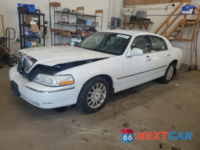 2006 LINCOLN TOWN CAR SIGNATURE 1LNHM81V46Y650469 - główne zdjęcie licytacji z USA - miniatura