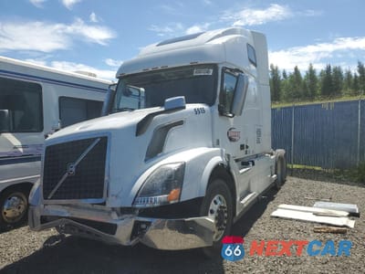 Drugie zdjęcie samochodu z przodu: 2015 VOLVO VN VNL VIN:4V4NC9EH8FN179694 - miniatura