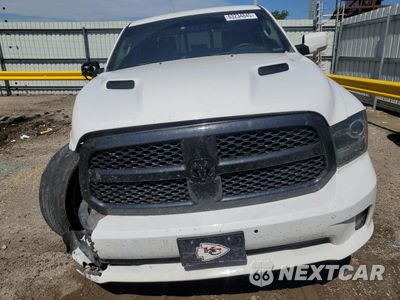 Piąte zdjęcie samochodu w środku: 2017 RAM 1500 SPORT VIN:1C6RR7MT2HS755152 - miniatura