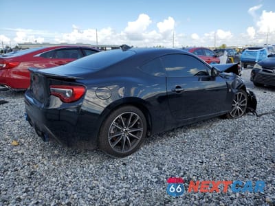 Trzecie zdjęcie samochodu z tyłu: 2017 TOYOTA 86 BASE VIN:JF1ZNAA12H8702507 - miniatura