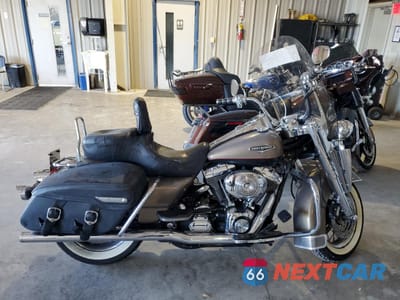 2005 HARLEY-DAVIDSON FLHRCI 1HD1FRW115Y639678 - główne zdjęcie licytacji z USA - miniatura