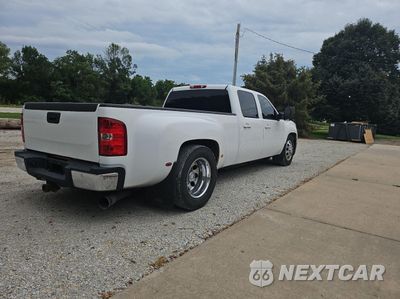 Czwarte zdjęcie samochodu z boku: 2009 GMC SIERRA C3500 VIN:1GTJC73609F150902 - miniatura