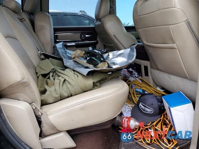 Zdjęcie 6 z 10 samochodu: 2014 RAM 3500 LARAMIE VIN:3C63RRJL7EG140752 - miniatura