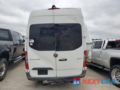 Zdjęcie 6 z 13 samochodu: 2020 MERCEDES BENZ SPRINTER VIN:W1W4ECHY0LT023042 - miniatura