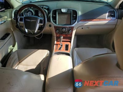 Zdjęcie 8 z 13 samochodu: 2011 CHRYSLER 300C VIN:2C3CA6CT0BH554791 - miniatura