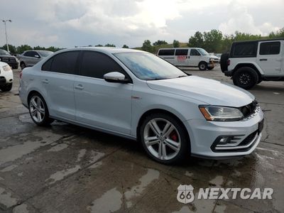 Czwarte zdjęcie samochodu z boku: 2017 VOLKSWAGEN JETTA GLI VIN:3VW4T7AJ0HM234573 - miniatura