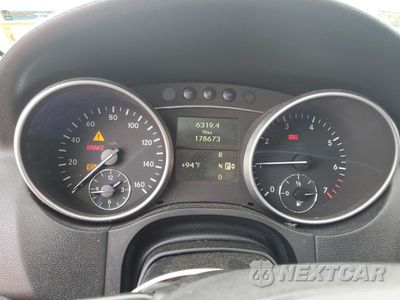 Zdjęcie 9 z 13 samochodu: 2009 MERCEDES-BENZ ML 350 VIN:4JGBB86E49A451486 - miniatura