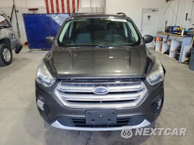 Piąte zdjęcie samochodu w środku: 2018 FORD ESCAPE SE VIN:1FMCU0GD6JUC62427 - miniatura