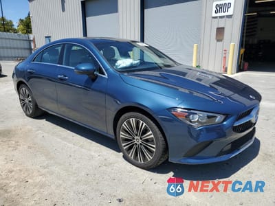 Czwarte zdjęcie samochodu z boku: 2023 MERCEDES-BENZ CLA 250 VIN:W1K5J4GBXPN425245 - miniatura