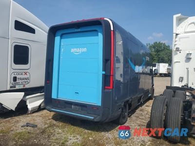 Zdjęcie 10 z 13 samochodu: 2022 RIVIAN EDV 700 VIN:7FCEHDB76NN003330 - miniatura