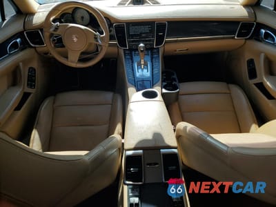 Zdjęcie 8 z 12 samochodu: 2014 PORSCHE PANAMERA S HYBRID VIN:WP0AD2A7XEL044285 - miniatura
