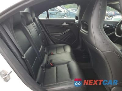 Zdjęcie 10 z 12 samochodu: 2019 MERCEDES-BENZ CLA 250 4MATIC VIN:WDDSJ4GBXKN774868 - miniatura