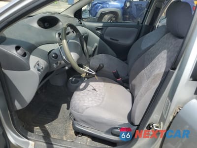 Zdjęcie 7 z 14 samochodu: 2001 TOYOTA ECHO VIN:JTDBT123810103908 - miniatura