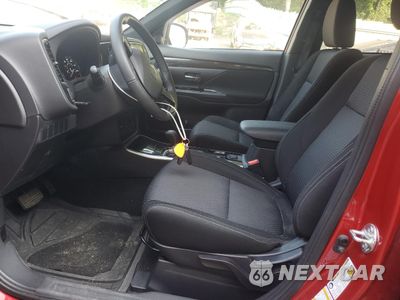 Zdjęcie 7 z 15 samochodu: 2018 MITSUBISHI OUTLANDER SE VIN:JA4AZ3A33JZ034784 - miniatura