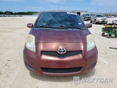 Piąte zdjęcie samochodu w środku: 2009 TOYOTA YARIS VIN:JTDKT903095254936 - miniatura