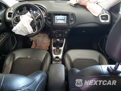 Zdjęcie 8 z 16 samochodu: 2019 JEEP COMPASS LATITUDE VIN:3C4NJCBB7KT663879 - miniatura