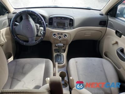 Zdjęcie 8 z 12 samochodu: 2010 HYUNDAI ACCENT GLS VIN:KMHCN4AC1AU507607 - miniatura