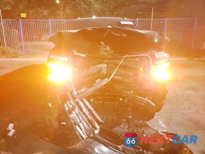 Piąte zdjęcie samochodu w środku: 2024 CHEVROLET SUBURBAN C1500 LT VIN:1GNSCCKD0RR394388 - miniatura