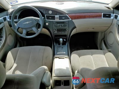 Zdjęcie 8 z 12 samochodu: 2005 CHRYSLER PACIFICA TOURING VIN:2C4GM68495R359888 - miniatura