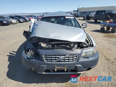 Piąte zdjęcie samochodu w środku: 2004 VOLVO XC70 VIN:YV1SZ59H241124690 - miniatura