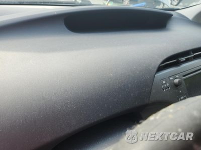 Zdjęcie 9 z 13 samochodu: 2015 TOYOTA PRIUS VIN:JTDKN3DU9F1947162 - miniatura