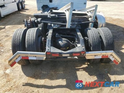 Zdjęcie 9 z 10 samochodu: 2025 VOLVO VN VNL VIN:4V4NC9EH8SN668168 - miniatura